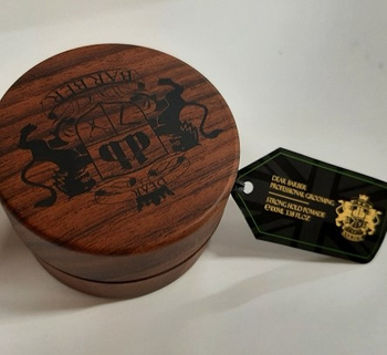 Dear Barber Hold Strong Haarstyling-Pomade 100 ml