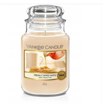 Yankee Candle frisch geklopftes Ahornholz, 623 g
